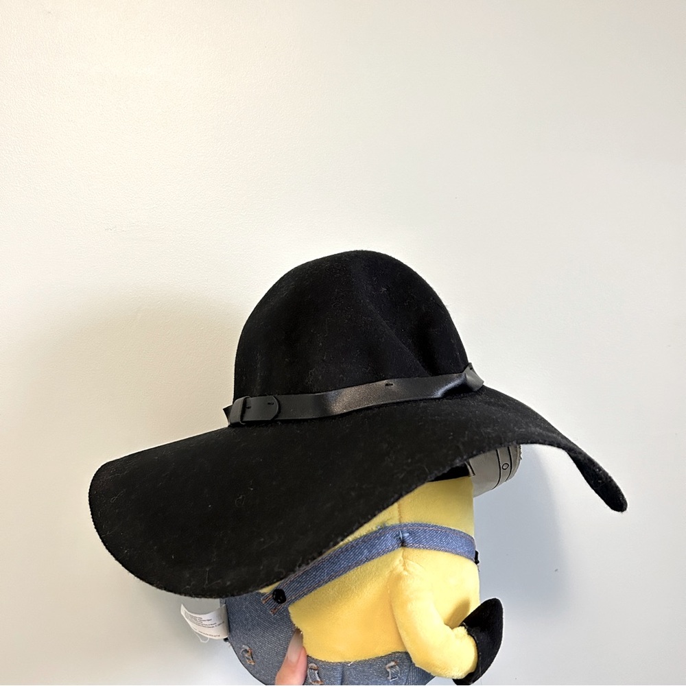 Hat 1